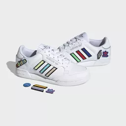 Buty dziecięce Adidas Continental 80 białe widok na buty wraz z wymiennymi paskami Buty dziecięce Adidas Continental 80 białe widok na buty wraz z wymiennymi paskami