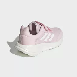 Buty Adidas Tensaur jasnoróżowe na rzepy tył Buty Adidas Tensaur jasnoróżowe na rzepy tył