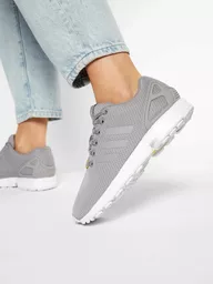 Adidas ZX Flux szare, prezentacja założenia Adidas ZX Flux szare, prezentacja założenia