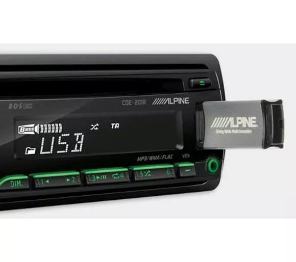 radio samochodowe alpine cde 201r widok na port usb