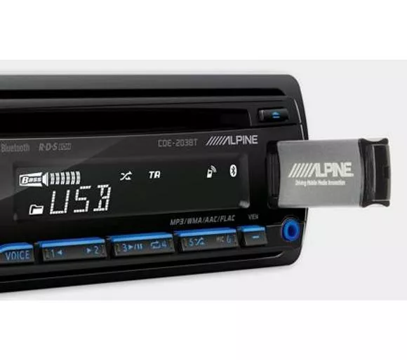 radio samochodowe alpine cde 203bt widok na port usb