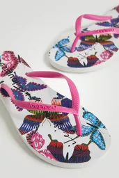 Japonki Desigual z akcentem w kolorze fuksji Japonki Desigual z akcentem w kolorze fuksji