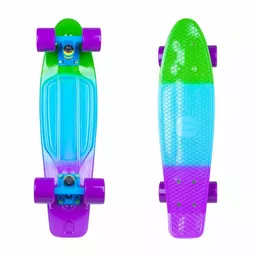 Kolorowy pennyboard sprawdzi się do jazdy po mieście i wyróżni z tłumu Kolorowy pennyboard sprawdzi się do jazdy po mieście i wyróżni z tłumu