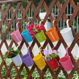 Doniczki na balustradę metalowe Catalpa Blume kolorowe zawieszone na płocie Doniczki na balustradę metalowe Catalpa Blume kolorowe zawieszone na płocie