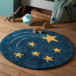Niewielki okrągły dywanik do pokoju dziecięcego