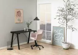 Tapicerowany, obrotowy fotel to stylowy dodatek do salonu, biura lu młodzieżowego pokoju Tapicerowany, obrotowy fotel to stylowy dodatek do salonu, biura lu młodzieżowego pokoju