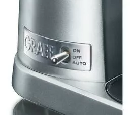 Młynek do kawy Graef CM900 srebrny prawy bok zbliżenie na włącznik
