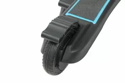 Hulajnoga elektryczna dla dzieci Skateflash czarno niebieska zbliżenie na tylne koło Hulajnoga elektryczna dla dzieci Skateflash czarno niebieska zbliżenie na tylne koło