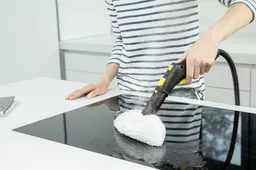 Karcher SC 2 EasyFix 1 512 050 0 prezentacja mopa na płycie indukcyjnej Karcher SC 2 EasyFix 1 512 050 0 prezentacja mopa na płycie indukcyjnej