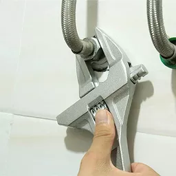 Odkręcanie kluczem hydraulicznym Odkręcanie kluczem hydraulicznym