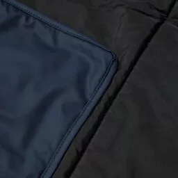 Koc piknikowy Rains Blanket blue - wykończenie Koc piknikowy Rains Blanket blue - wykończenie