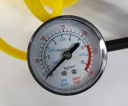 Kompresor sprężarka samochodowy dwutłokowy Titanium Winch