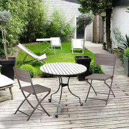 Krzesła ogrodowe plastikowe Relaxdays aranżacja w ogrodzie