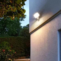 Brennenstuhl Reflektor LED AL 1000 P PIR 10 W 12 m IP44 Brennenstuhl Reflektor LED AL 1000 P PIR 10 W 12 m IP44