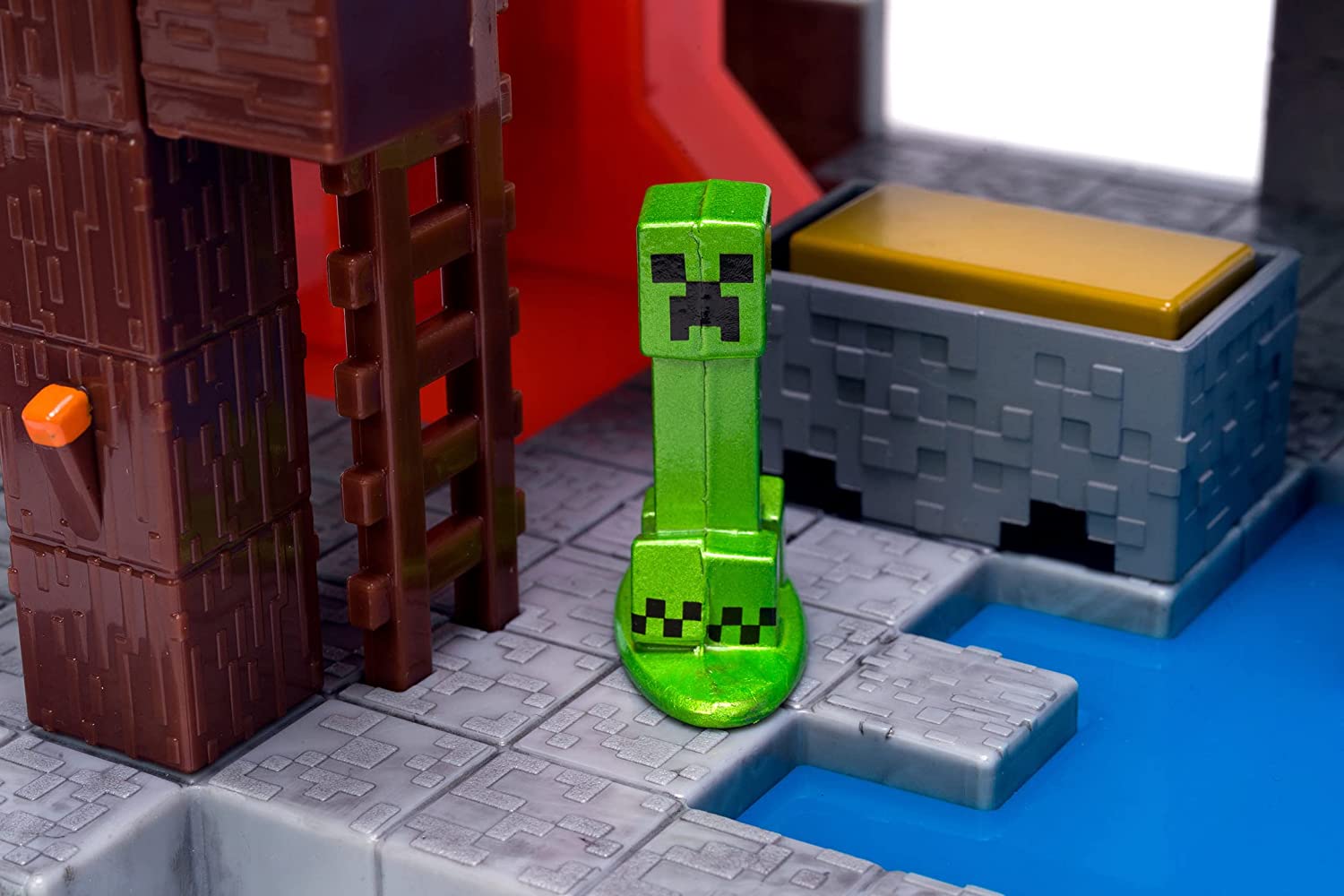Zielona postać creepera w Lego Minecraft Zielona postać creepera w Lego Minecraft
