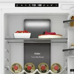 Lodówka Haier HBB 177 TNF biała widok na ułożone butelki Lodówka Haier HBB 177 TNF biała widok na ułożone butelki