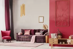 Lampa wisząca Maxlight złota prezentacja zawieszenia w salonie Lampa wisząca Maxlight złota prezentacja zawieszenia w salonie