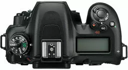 Aparat Nikon D7500 z góry