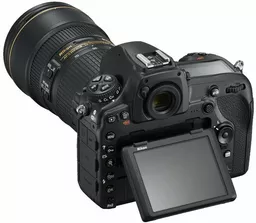 Lustrzanka Nikon D850 ruchomy ekran