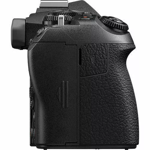 aparat olympus om d e m1 z prawej strony