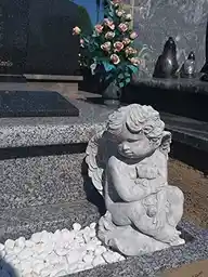 Figura nagrobna anioł Figura nagrobna anioł