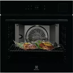 Piekarnik Electrolux EOB6220AOR Steamcrisp czarny przód widok na zamknięty piekarnik prezentacja przygotowanej potrawy