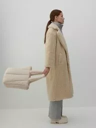 Pikowane torby shopper idealnie pasują do zimowych stylizacji