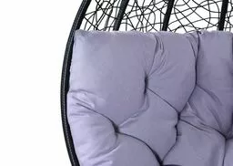 Poduszka na huśtawkę ogrodową Mwm Meble prezentacja ułożenia na fotelu wiszącym zbliżenie