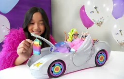 Oryginalny kabriolet dla lalek Barbie Oryginalny kabriolet dla lalek Barbie