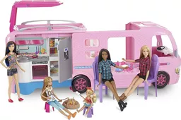 Kamper Barbie pozwala na doskonałą zabawę Kamper Barbie pozwala na doskonałą zabawę