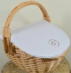 Serwetka do koszyka wielkanocnego koronka owal Serwetka do koszyka wielkanocnego koronka owal