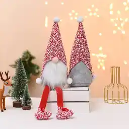 Świąteczne krasnale bardzo często do złudzenia podobne są do Świętego Mikołaja Świąteczne krasnale bardzo często do złudzenia podobne są do Świętego Mikołaja