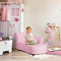 Różowa sofa - leżanka to modny dodatek do pokoju dziecka