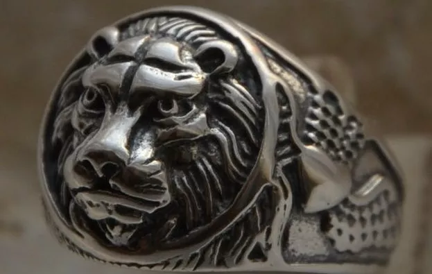 sygnet meski z wizerunkiem lwa srebrny