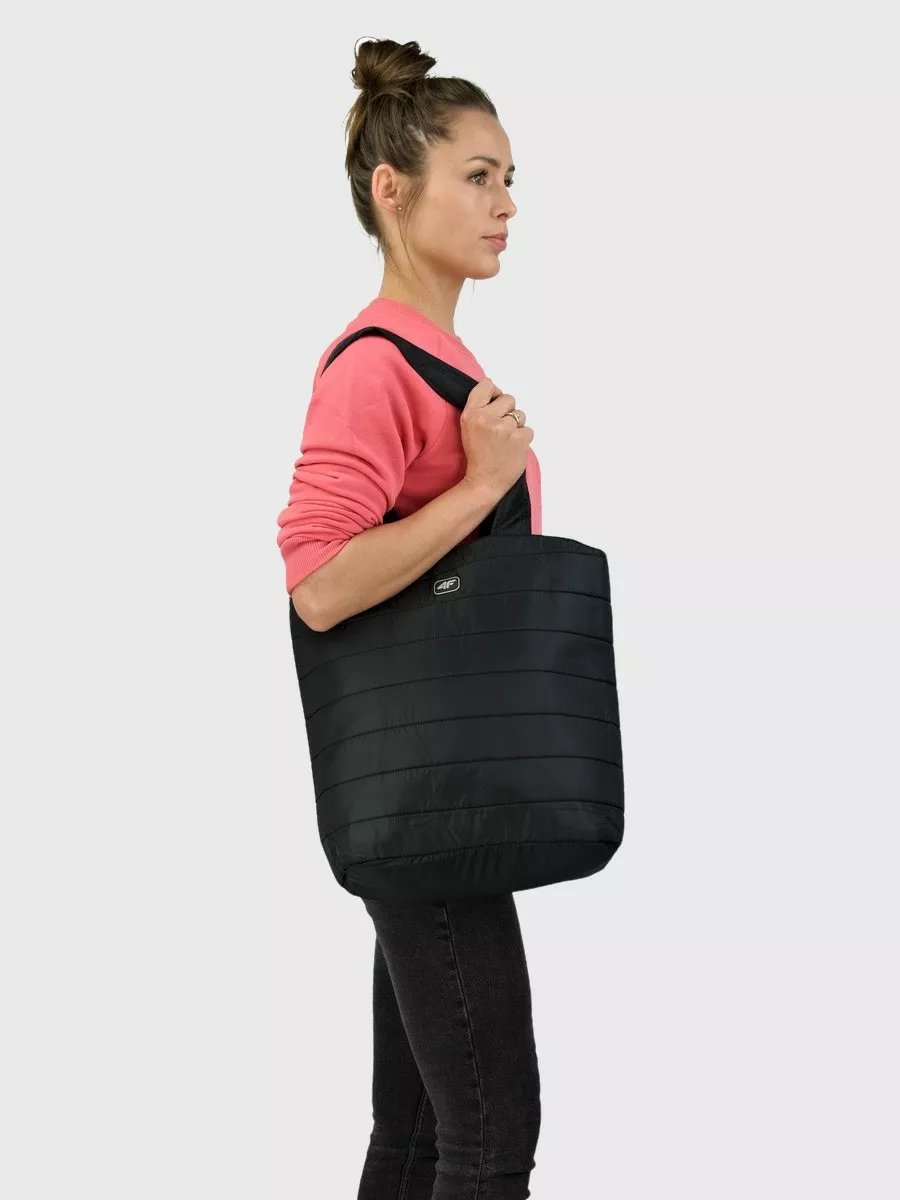 4f torba na ramie pikowana shopper bag czarna
