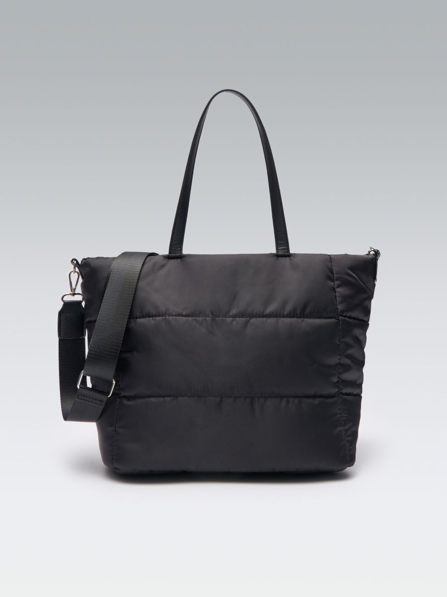 Duża pikowana torba shopper w kolorze czarnym Duża pikowana torba shopper w kolorze czarnym