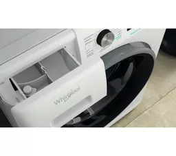 Pralka Whirlpool FFB7238WVPL biały widok na pojemnik na detergenty
