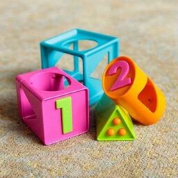 FAT BRAIN TOYS sorter