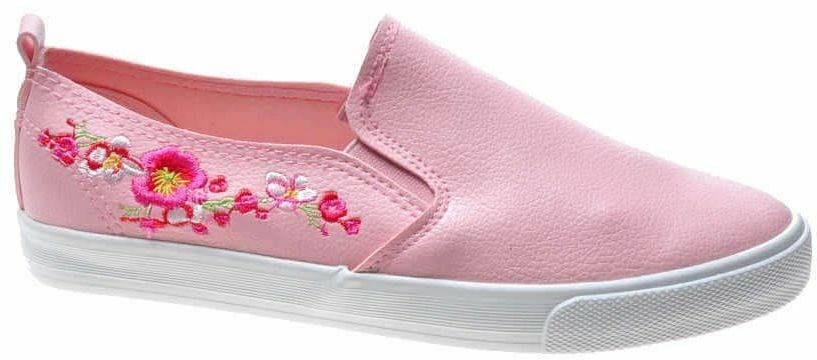 Buty z haftem Buty z haftem
