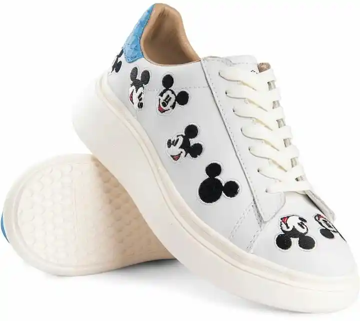 Buty z haftem Buty z haftem