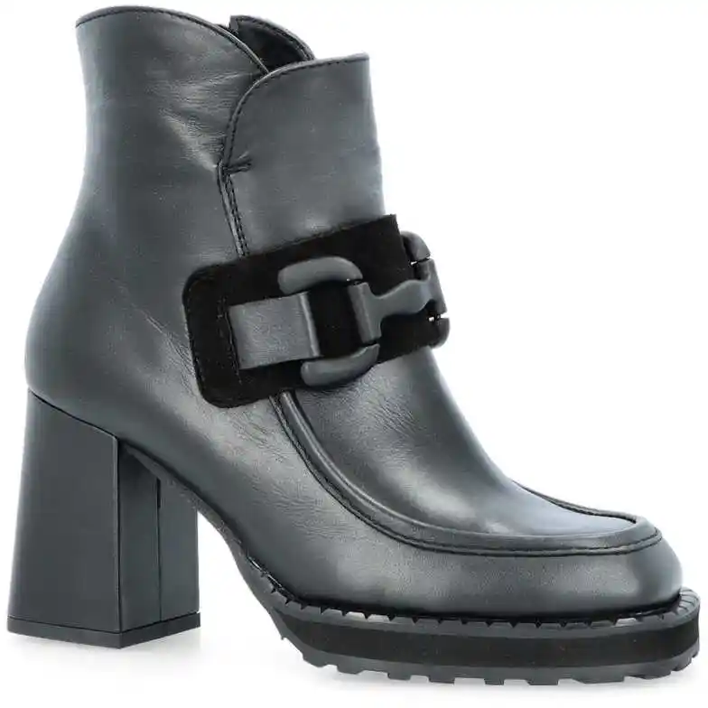 Simen buty Simen buty