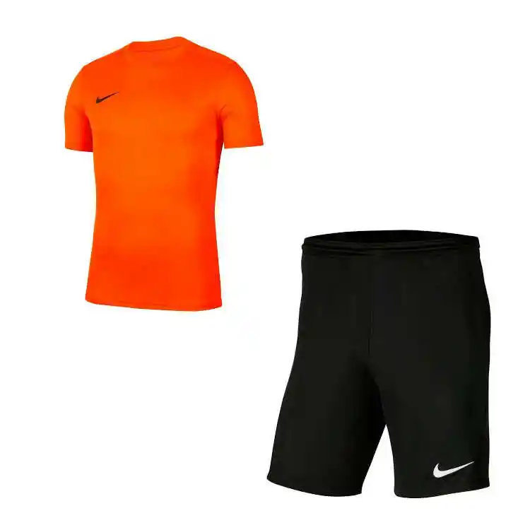 Strój piłkarski Nike Strój piłkarski Nike